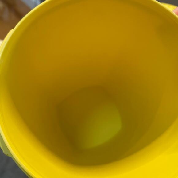 Tupperware 16 Cup Servalier Canister 1222 Lid Seal 808 Yellow Food Storage VTG - Picture 6 of 9